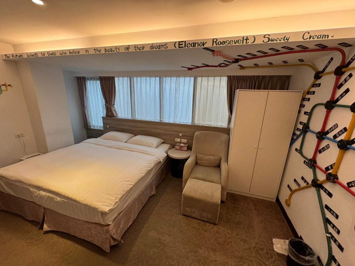 Rf Hotel  Linsen Đài Bắc Ngoại thất bức ảnh